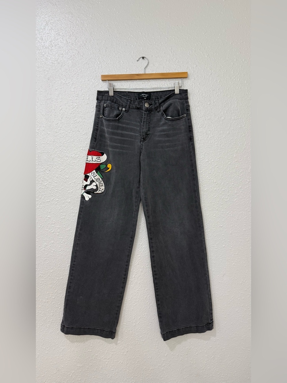 Ed Hardy Baggy LKS Skull Wide Leg Jeans Size 28 Faded Gray Embroidered